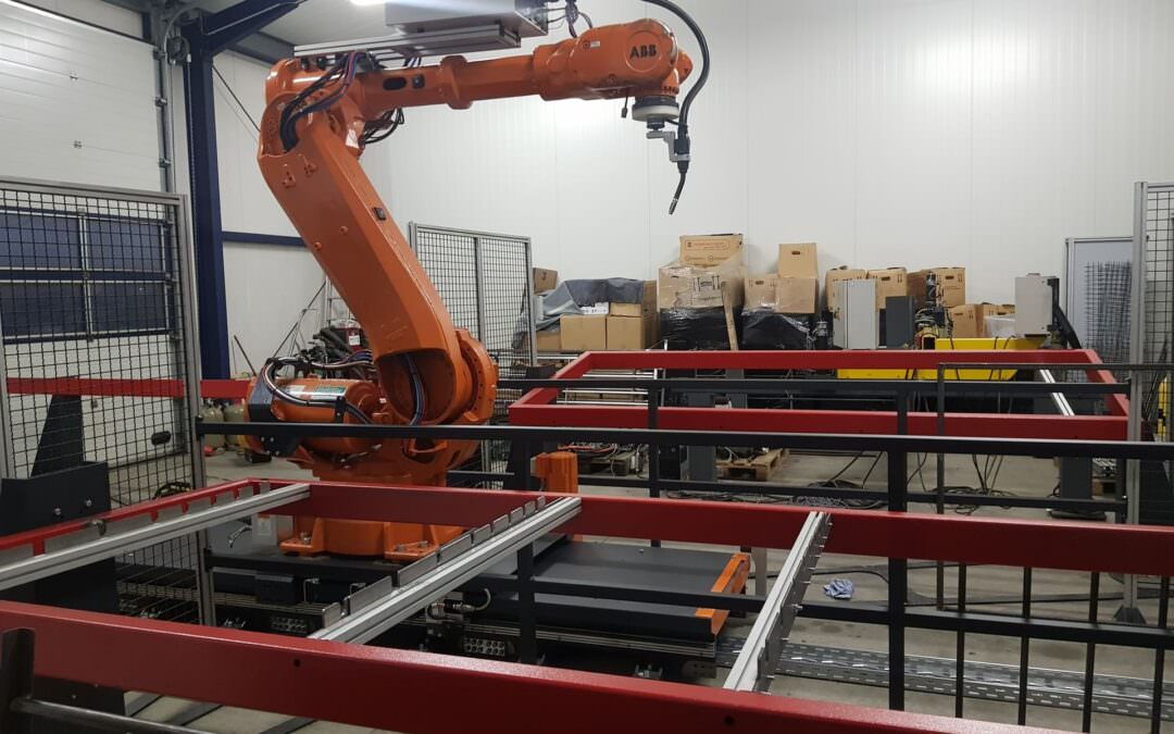Roboterlösung zum Schweißen von Stalltoren