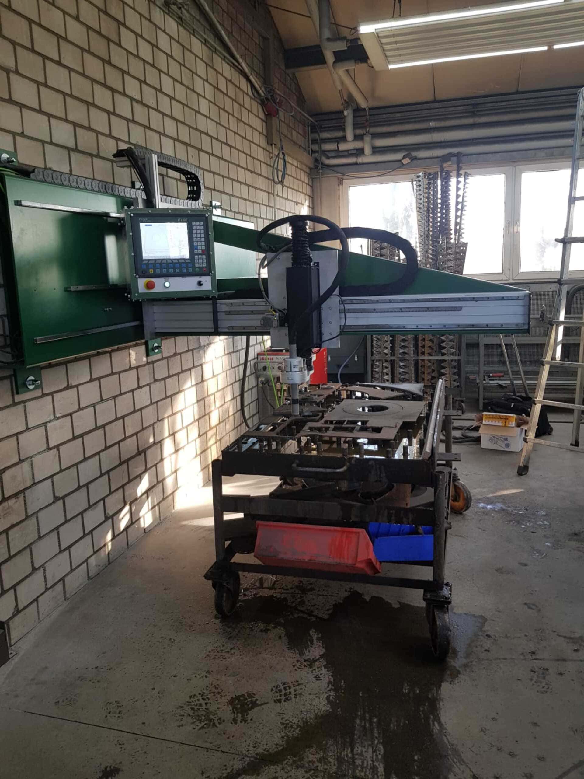 Freitragende Plasmaschneidemaschine 4
